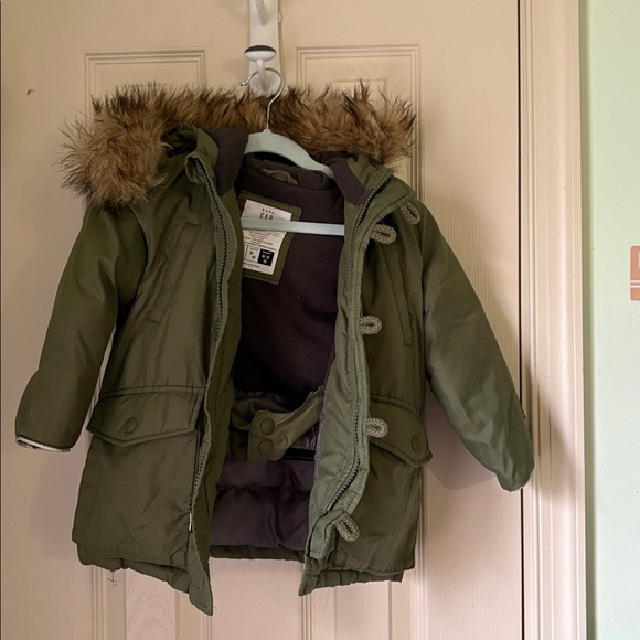 baby Gap Other - GAP Kids Puffer Jacket in Olive Green